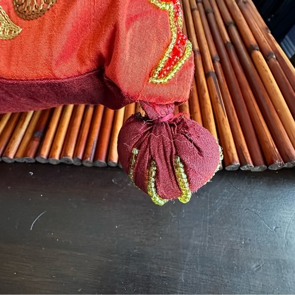 Pier 1 RARE Handmade Embroidered Appliqué Pillow Pom Pom Beaded Accents - Picture 3 of 7